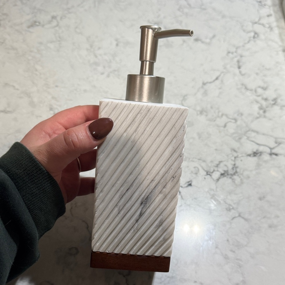 UGG White and Silver Soap Dispenser